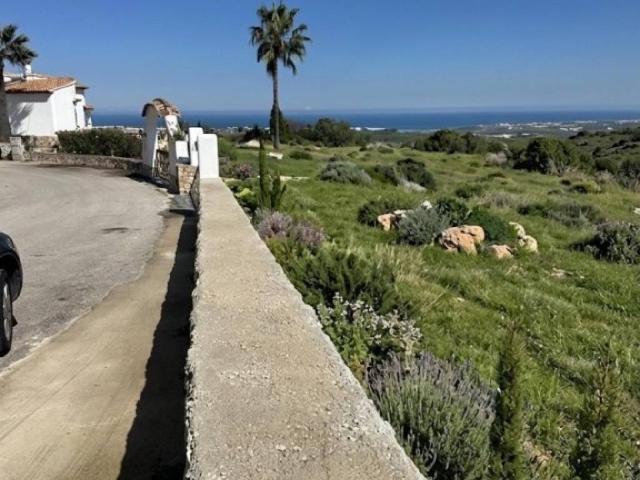 Terreno en Venta en Pego
