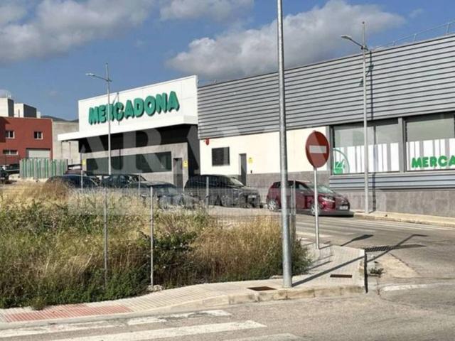 Terreno en Venta en Pego