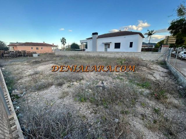 Terreno en Venta en Pego