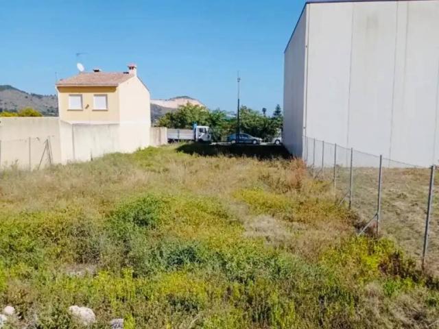 Terreno en Venta en Pego