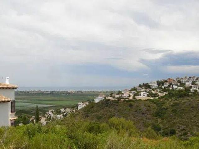 Terreno en Venta en Pego