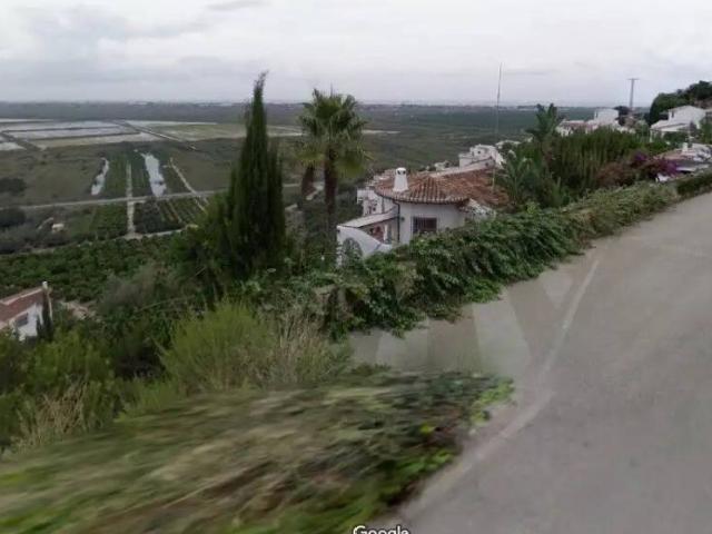Terreno en Venta en Pego