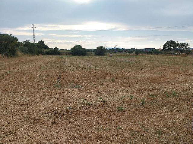 Terreno en venta en Pedret i Marzà, de 7.500 m² por 30.000