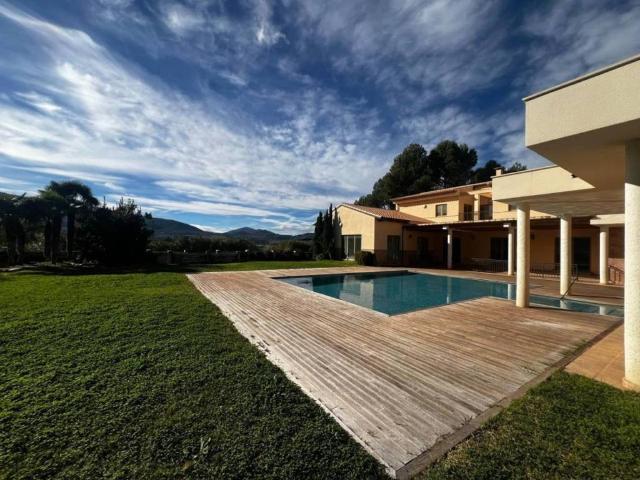 Terreno en Venta en Penàguila