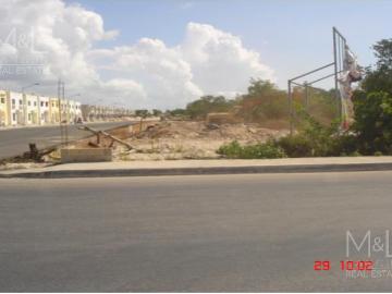 Terreno en venta en Playa del Carmen de 4747 m2, uso de suelo mixto