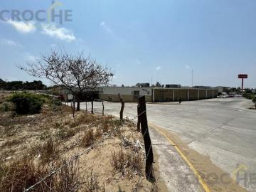 Terreno en venta en Pocitos y Rivera Veracruz entre Soriana y Coppel Núcleo deportivo