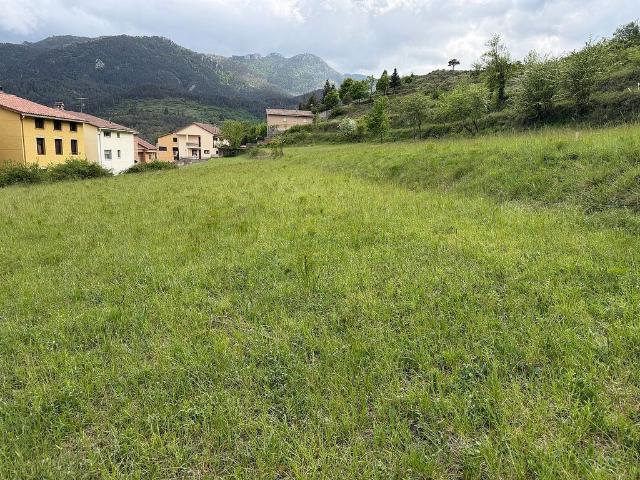 Terreno en venta en Pobla de Lillet, la, de 3.519 m² por 239.000
