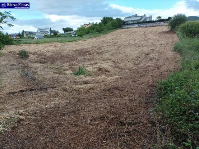 Terreno en venta en Ponferrada, San andres de montejos