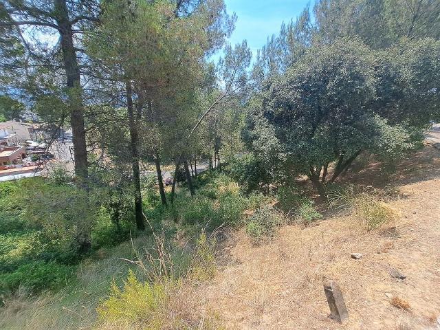 Terreno en venta en Rubí, de 696 m² por 65.000