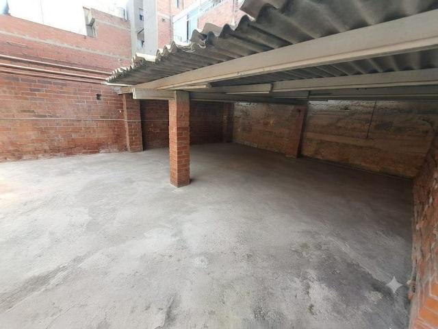 Terreno en venta en Rubí, de 80 m² por 60.000