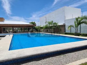 Terreno en venta en residencial con seguridad alberca y casa club