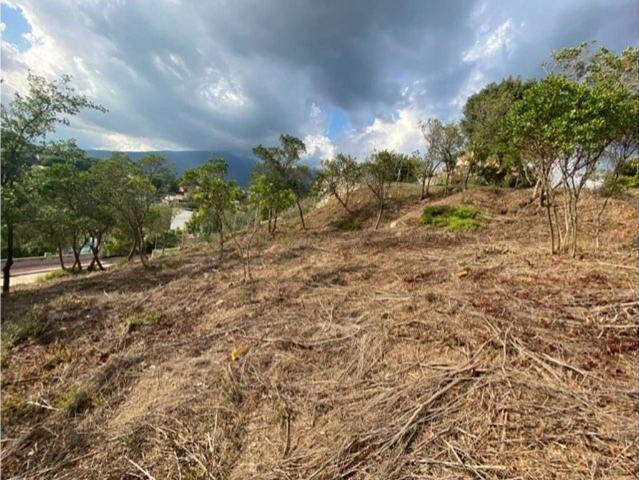 Terreno en venta en Riells i Viabrea, de 760 m² por 33.000