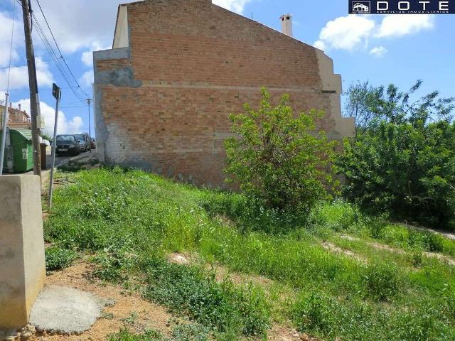 Terreno en venta en Roda de Barà, de 206 m² por 54.000