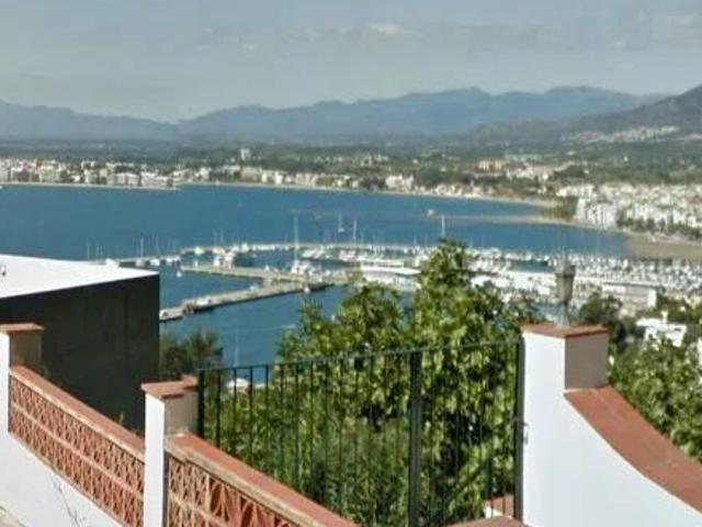 Terreno en Venta en Roses