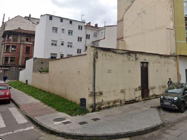 Terreno en venta en San Martín del Rey Aurelio, El Entrego