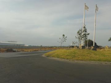 Terreno en venta en San Miguel Totocuitlapilco, Metepec, México