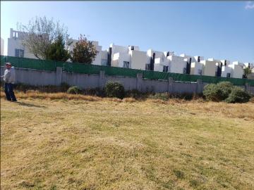 Terreno en venta en San Miguel Totocuitlapilco, Metepec, México
