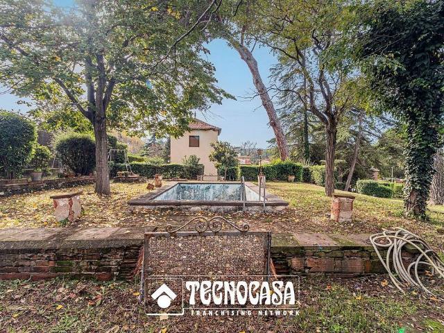 Terreno en venta en Sant Cugat del Vallès, de 525 m² por 671.000