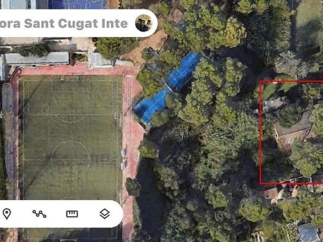 Terreno en venta en Sant Cugat del Vallès, de 2.328 m² por 450.000