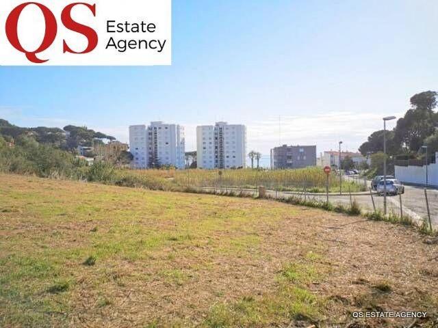 Terreno en venta en Sant Pol de Mar, de 915 m² por 245.000