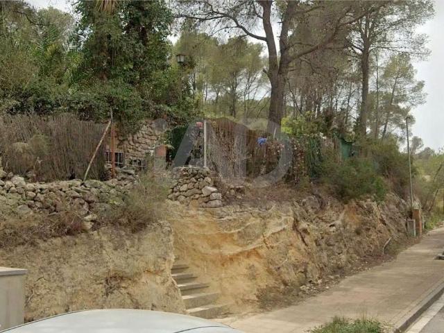 Terreno en venta en Sant Pere de Ribes, de 603 m² por 240.000