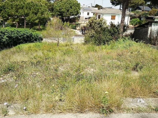 Terreno en venta en Mediona, de 600 m² por 39.000