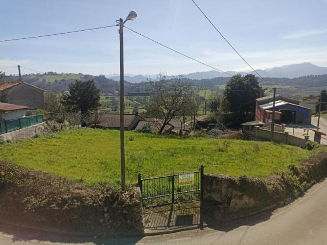 Terreno en venta en Sariego, Sariego