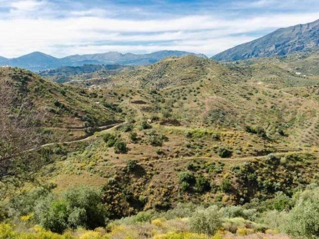Terreno en Venta en Sedella