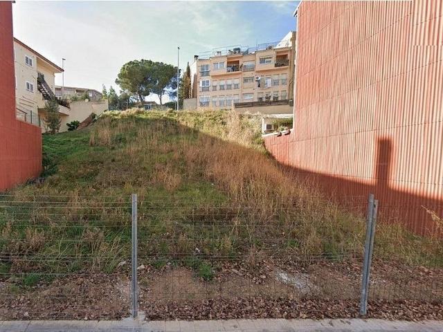 Terreno en venta en Sentmenat, de 976 m² por 208.000