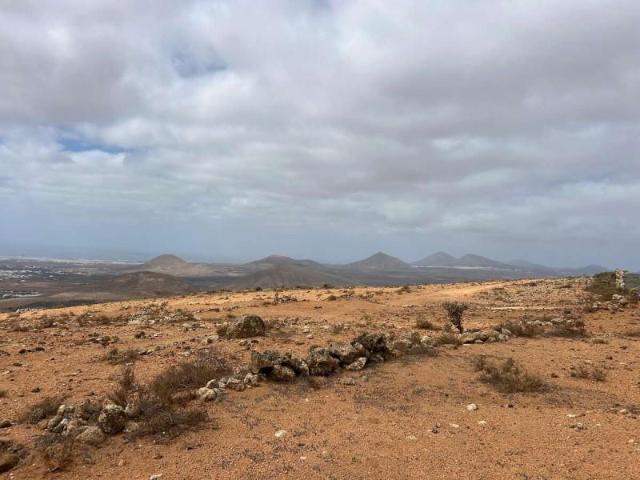 Terreno en venta en Teguise, La Villa