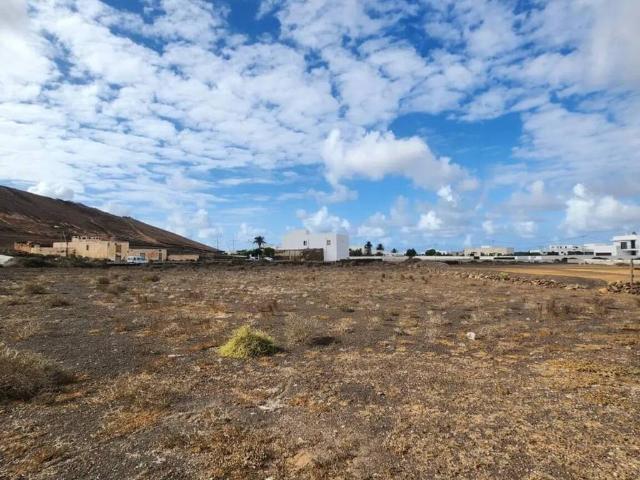 Terreno en Venta en Tinajo
