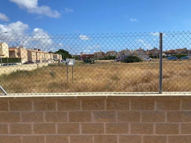 Terreno en venta en Torrevieja, Nueva Torrevieja