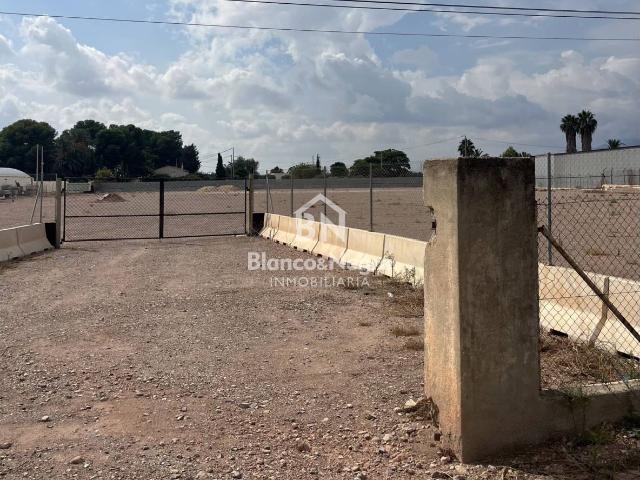 Terreno en venta en Totana
