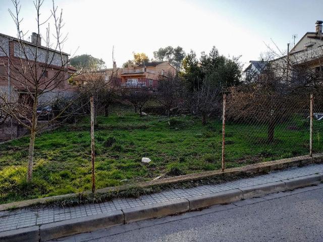 Terreno en venta en Vacarisses, de 724 m² por 115.000