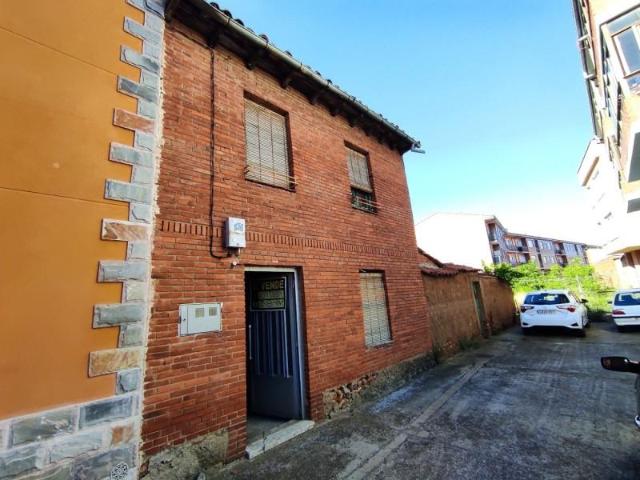 Terreno en venta en Valdefresno, Centro