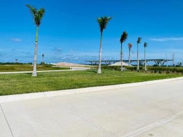 Terreno en venta en Veracruz, en Fracc. Boka Laguna Residencial