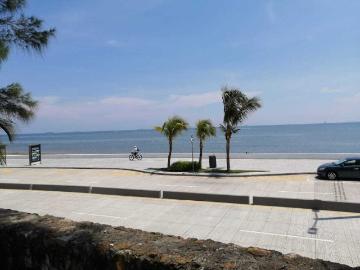Terreno en venta en Veracruz sobre Blvd. Avila Camacho Fracc. Costa de Oro