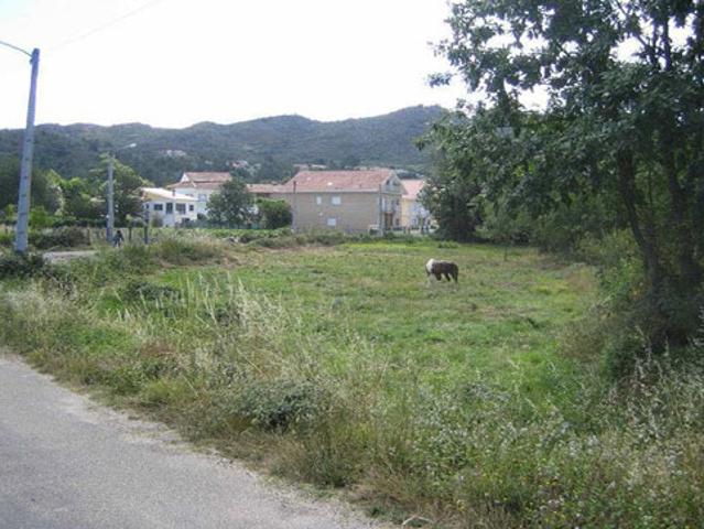 Terreno en venta en Verín