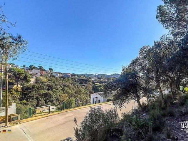 Terreno en venta en Vidreres, de 3.700 m² por 180.000