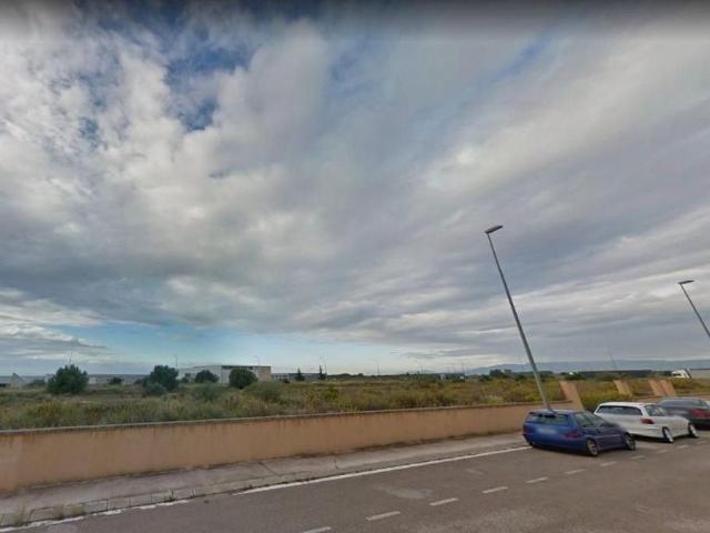 Terreno en venta en Vila rodona, de 19.255 m² por 140.000