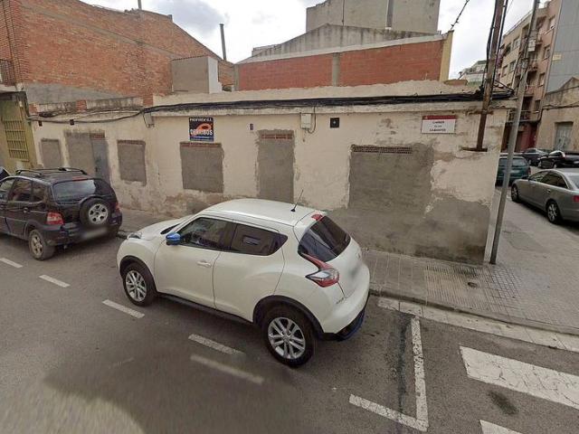 Terreno en venta en Vilafranca del Penedès, de 119 m² por 115.000
