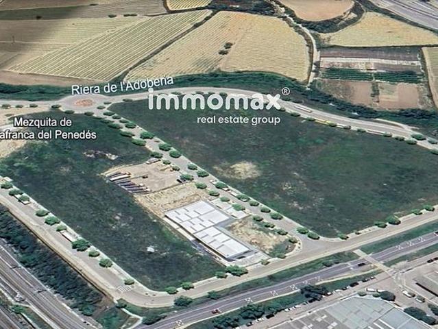 Terreno en venta en Vilafranca del Penedès, de 457 m² por 216.000