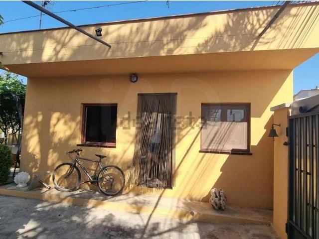 Terreno en venta en Vilanova i La Geltrú, de 170 m² por 145.000