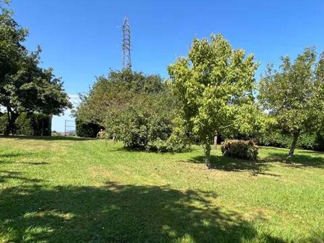 Terreno en Venta en Villaescusa Cantabria