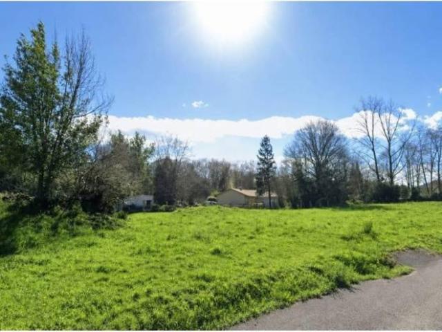 Terreno en Venta en Villaescusa Cantabria