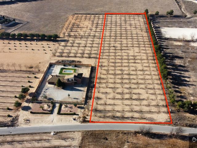 Terreno en venta en Villena, Alicante
