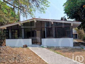 Terreno en VENTA en zona privilegiada de la col. Reforma en Cuernavaca