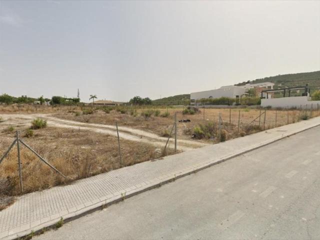 Terreno en venta Lucena