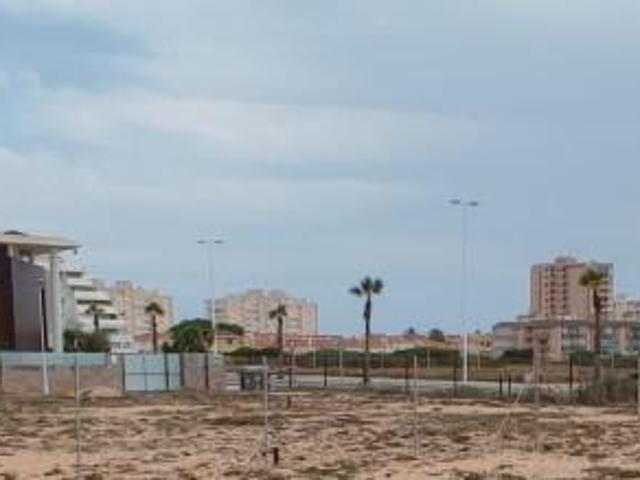 Terreno en venta La Manga del Mar Menor