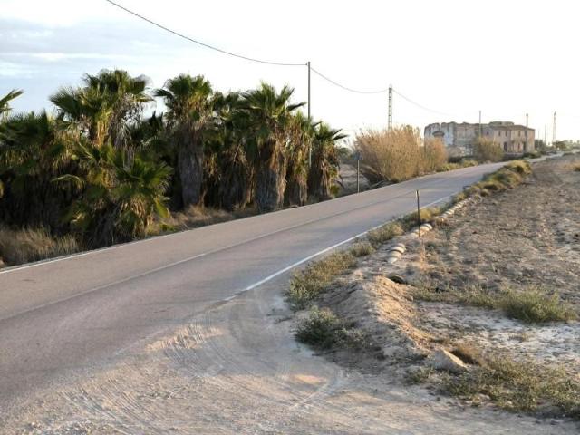 Terreno en venta La Marina